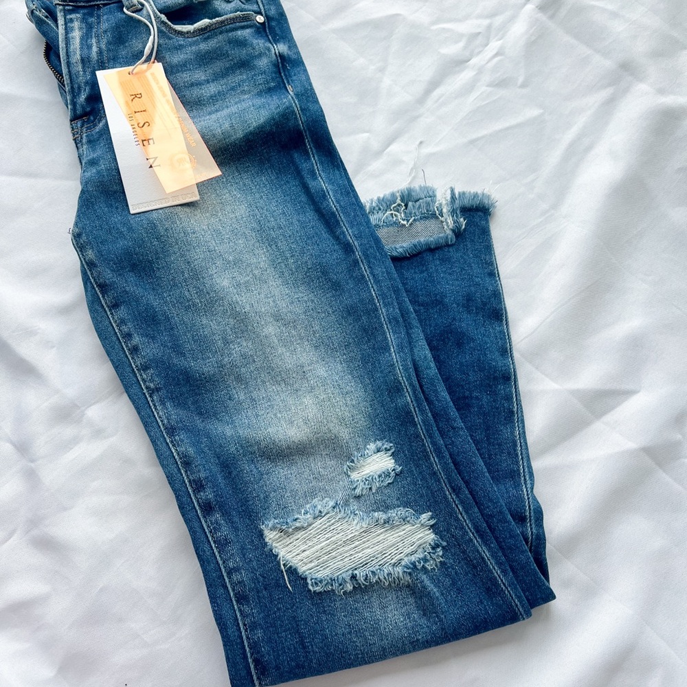 Risen Women's Cropped Jeans